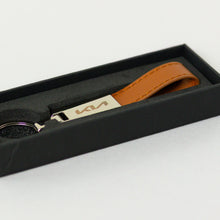 Cargar imagen en el visor de la galería, Llavero horizontal en cuero